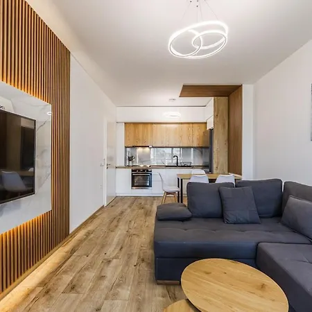 Apartamento Adriatic Escape Steps From The By Pikhost